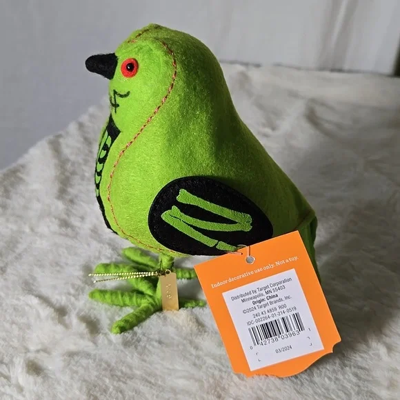 2024 Hyde and Eek Collectible Bird X-Ray NWT Target Halloween - Picture 2 of 8